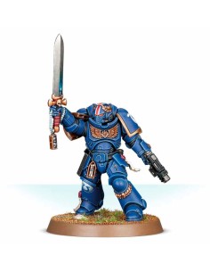 Warhammer 40,000 - Marines Espaciales: Teniente Primaris con espada de energía 2